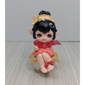 FLORA Compendium of Materia Medica Blind Box Red Ginseng Figure Only